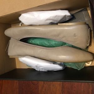 Frye Regina Ballet Women's flats, size 10, gray